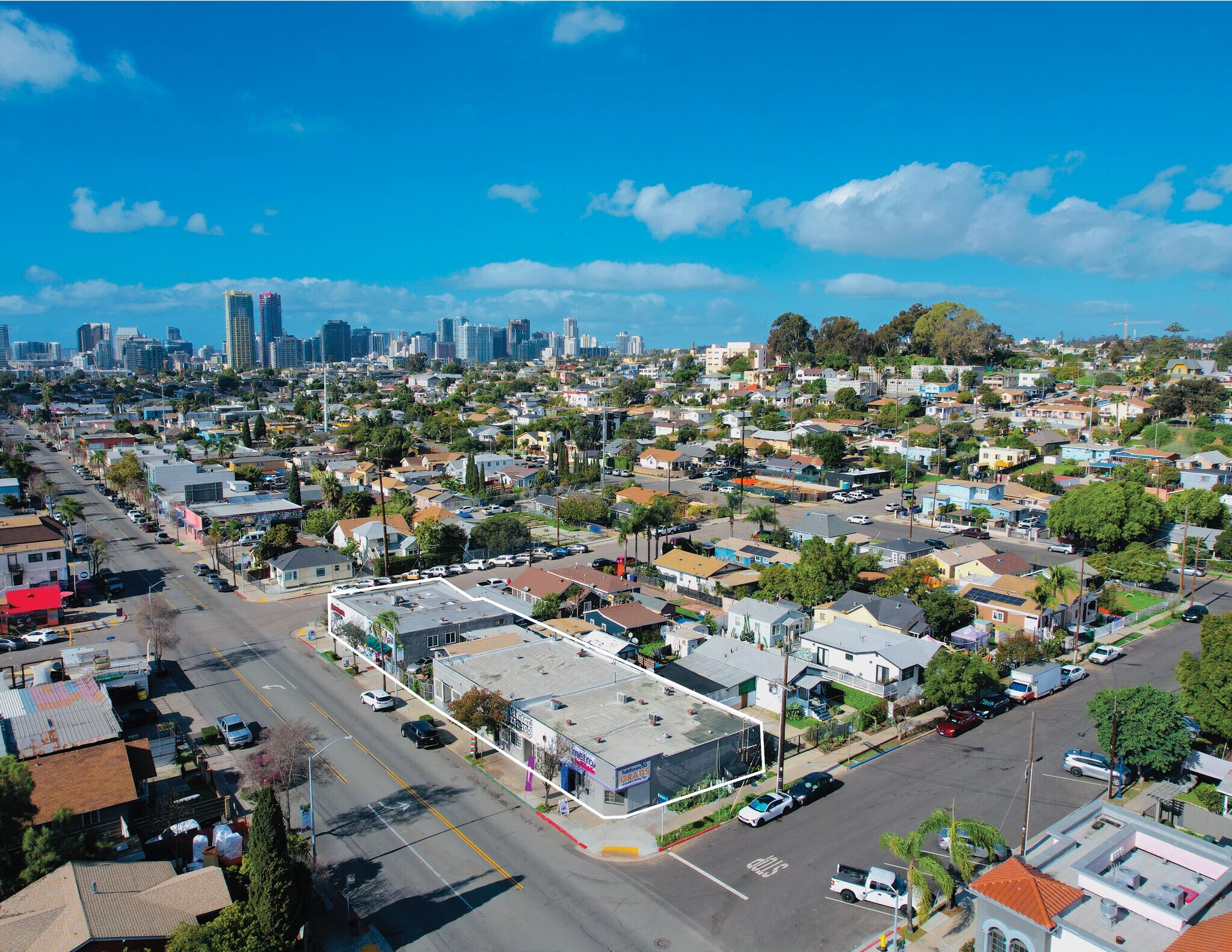 2730 Imperial Ave, San Diego, CA à vendre Photo du bâtiment- Image 1 de 12