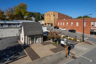 Plus de détails pour 202 W Main St, Elkin, NC - Commerce de détail à vendre