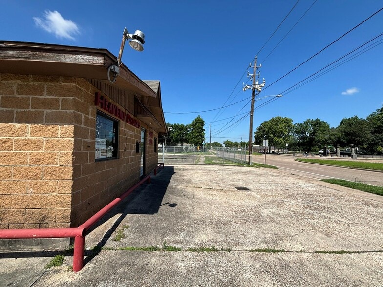 3810 Cavalcade St, Houston, TX à vendre - Photo du bâtiment - Image 3 de 11