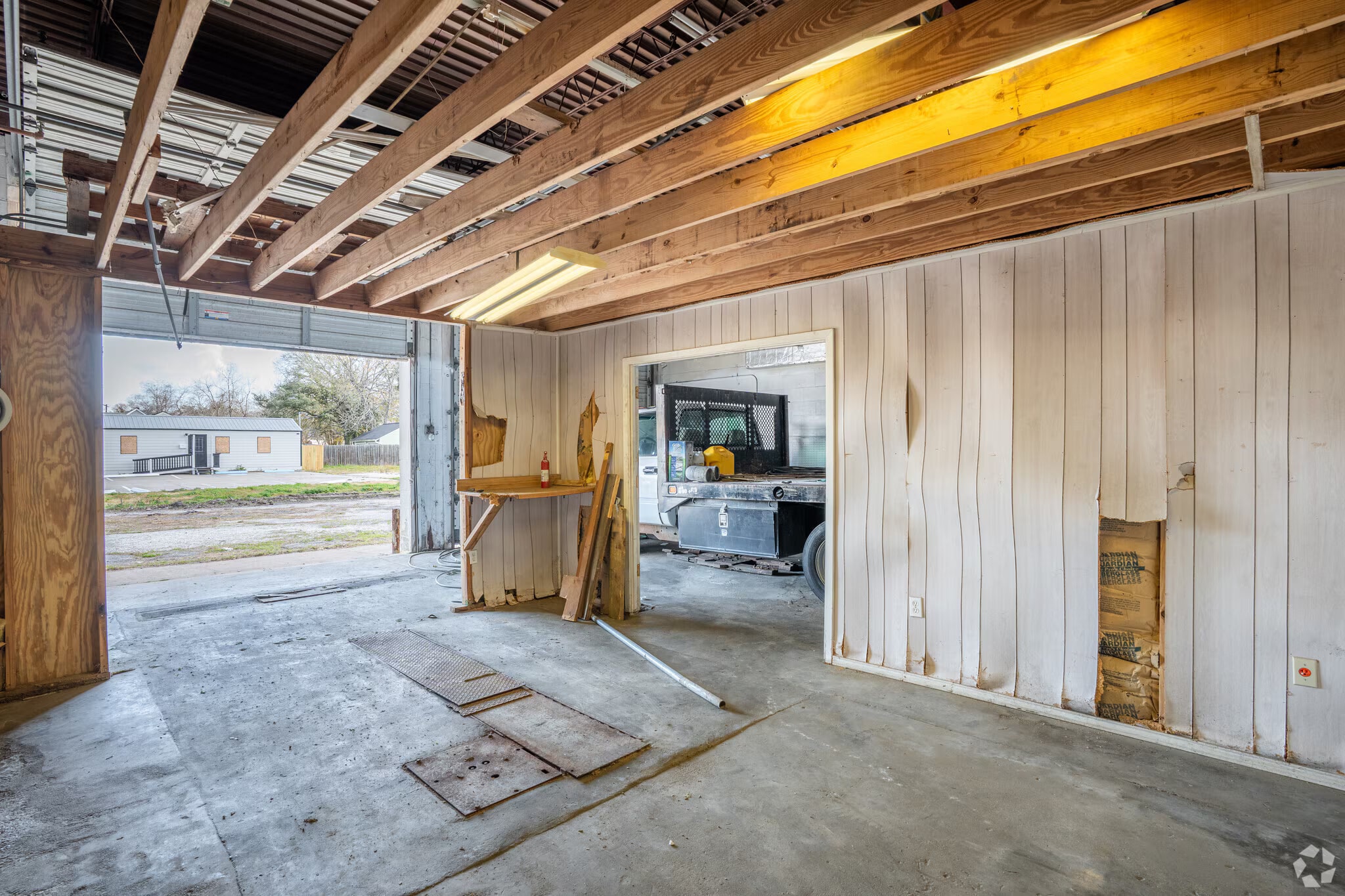 3835 Gulfway Dr, Port Arthur, TX for lease Interior Photo- Image 1 of 3