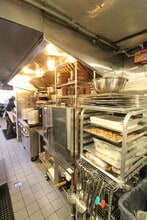 80 Franklin St, Brooklyn, NY for lease Interior Photo- Image 2 of 26