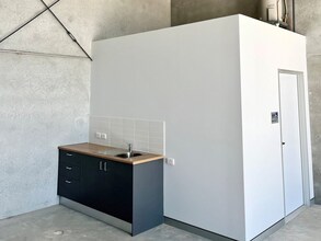 11 Decora Dr, Jilliby for lease Interior Photo- Image 1 of 2