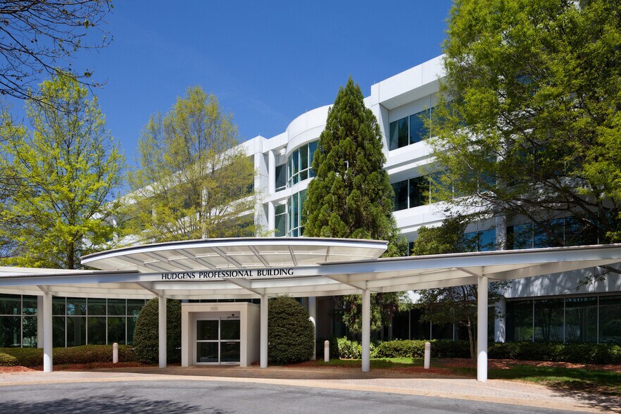 3855 Pleasant Hill Rd, Duluth, GA à louer - Photo du bâtiment - Image 3 de 16