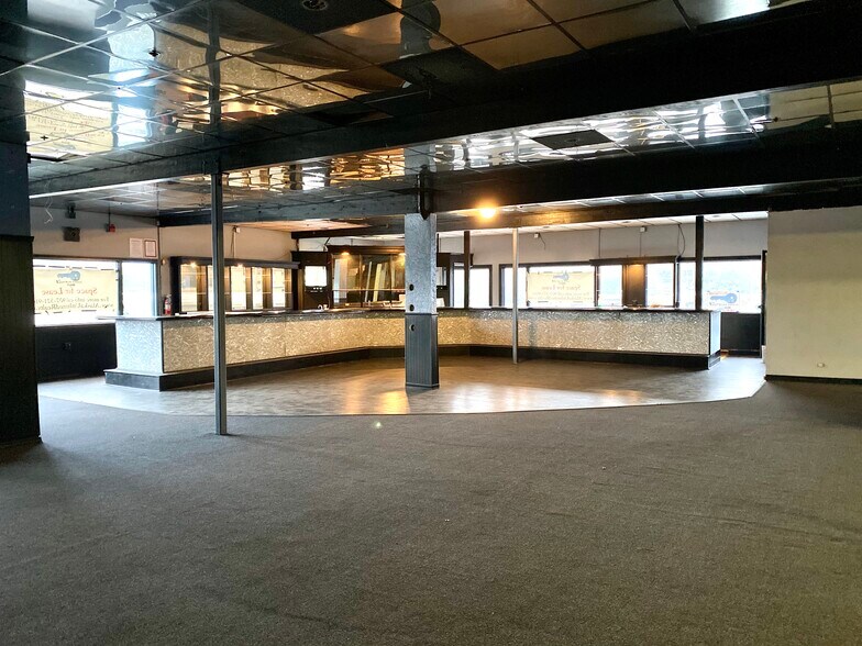 9131 Glacier Hwy, Juneau, AK à louer - Photo du bâtiment - Image 3 de 4