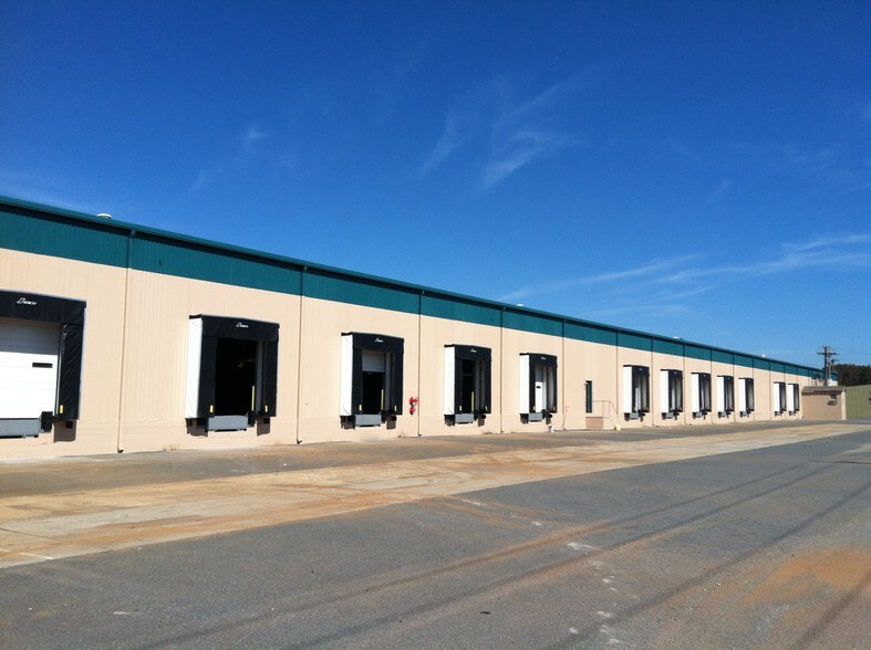 1953 Langston St, Rock Hill, SC for lease - Building Photo - Image 2 of 8