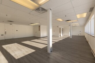 90 Rue Morgan, Baie-d'Urfé, QC for lease Interior Photo- Image 2 of 6