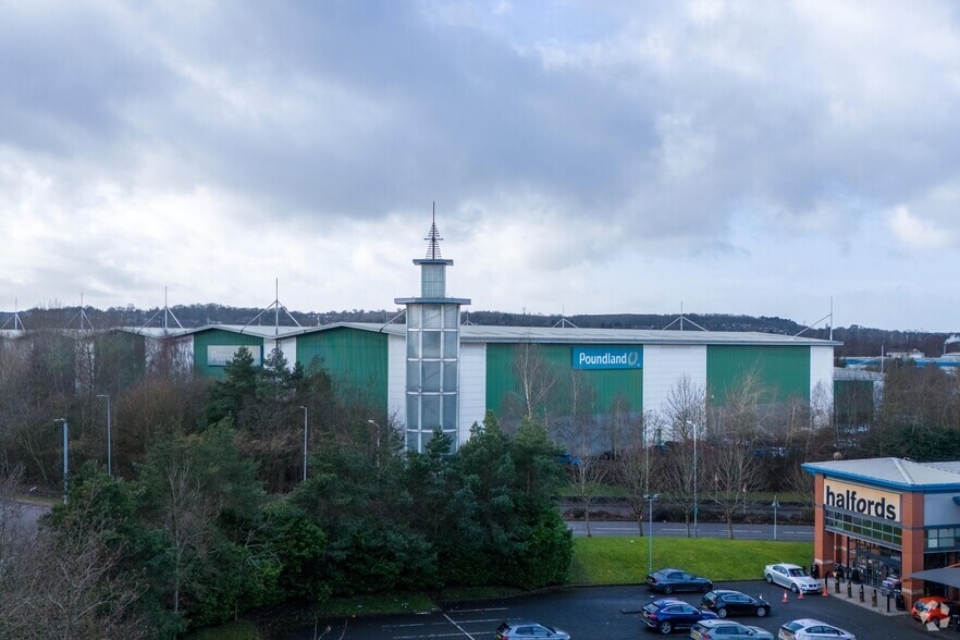 Springvale Av, Bilston for lease - Primary Photo - Image 1 of 2