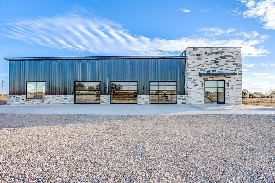 4939 Fm 920, Weatherford, TX à vendre - Photo du bâtiment - Image 2 de 29