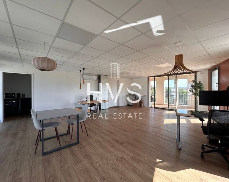 Office in Aix-en-Provence for lease - Building Photo - Image 3 of 5