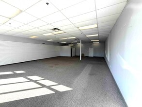 609-621 Locust St, Monticello, MN for lease Interior Photo- Image 1 of 2