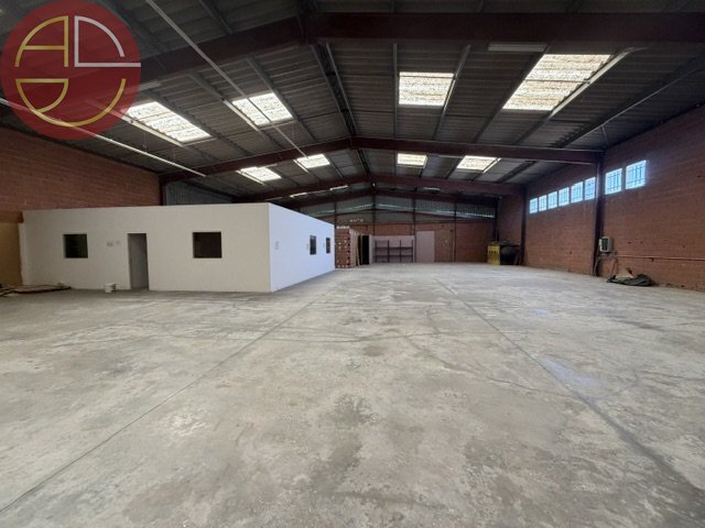 Industrial in Beauzelle for sale - Interior Photo - Image 2 of 8