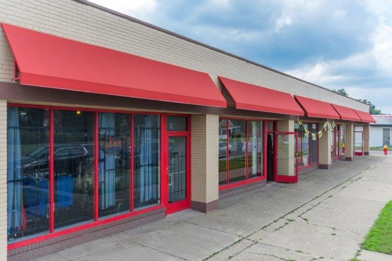 14135-14149 W McNichols Rd, Detroit, MI for lease - Primary Photo - Image 1 of 2