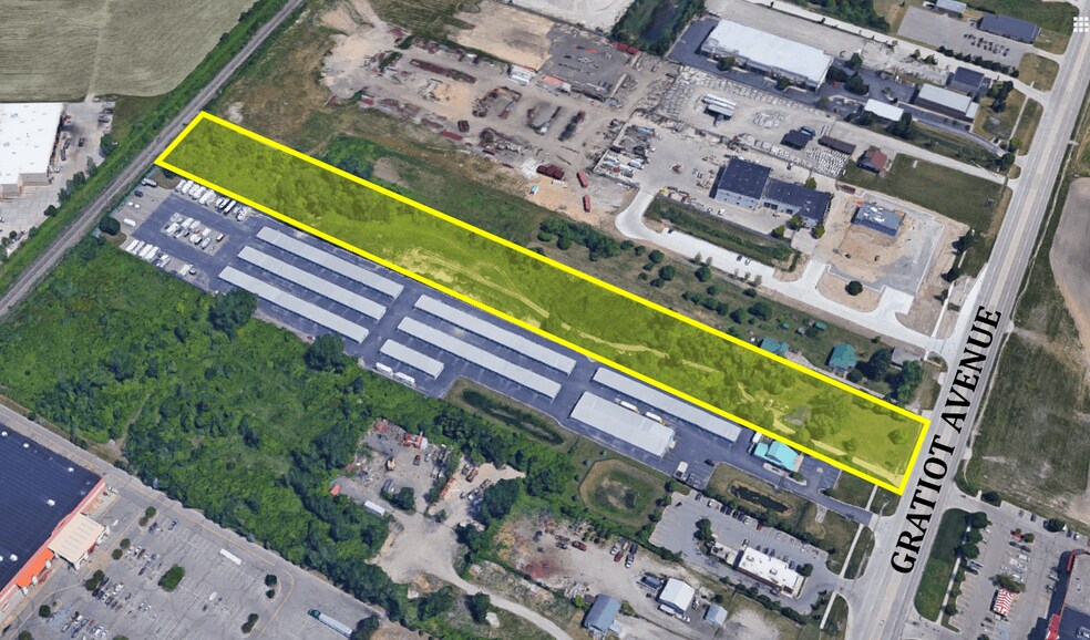 51679 Gratiot Ave, Chesterfield, MI for lease - Building Photo - Image 2 of 2