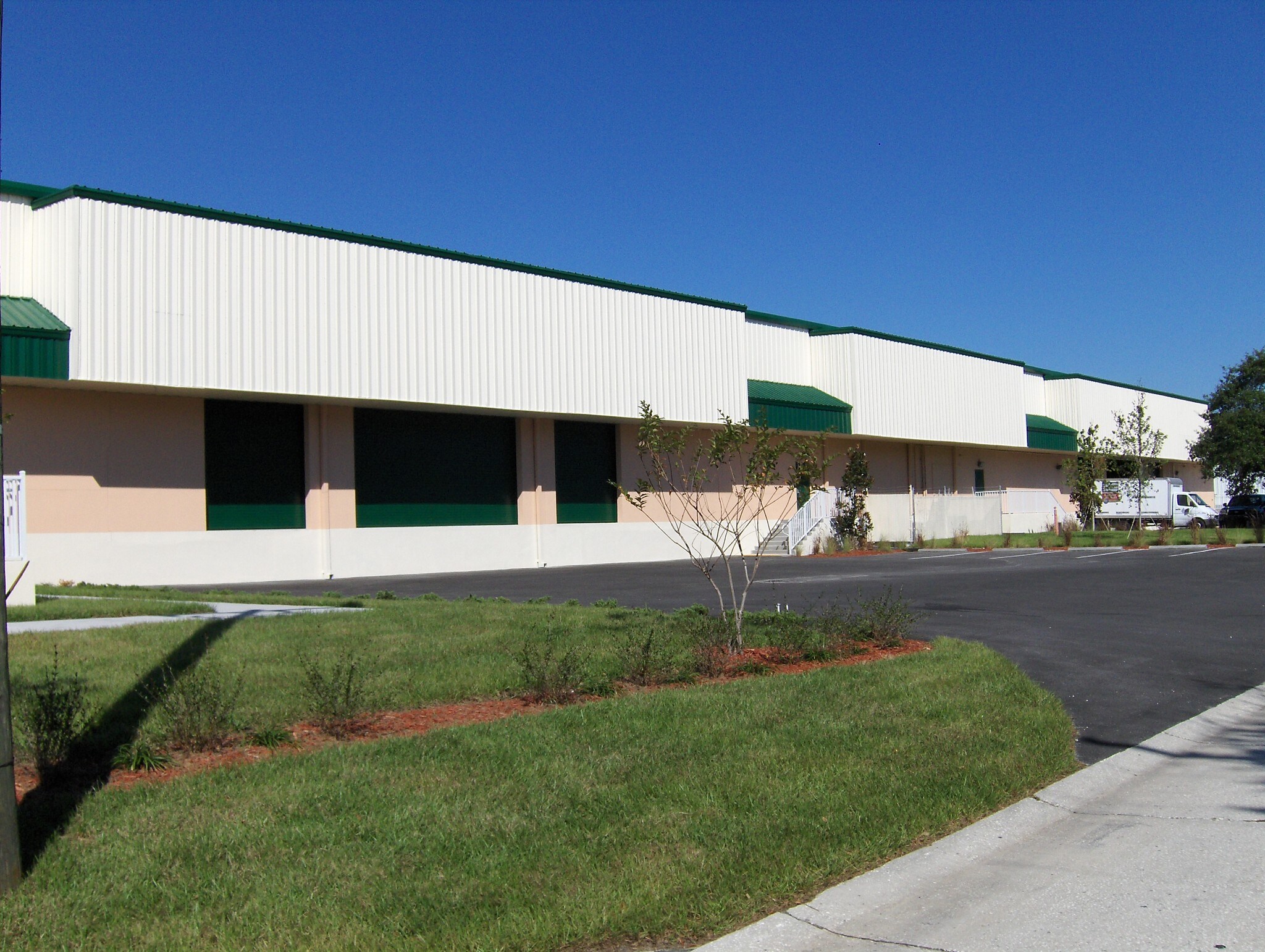 5411 Pioneer Park Blvd, Tampa, FL for lease Primary Photo- Image 1 of 3