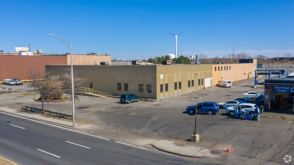 680 Lynnway, Lynn, MA à louer - Photo du bâtiment - Image 1 de 4