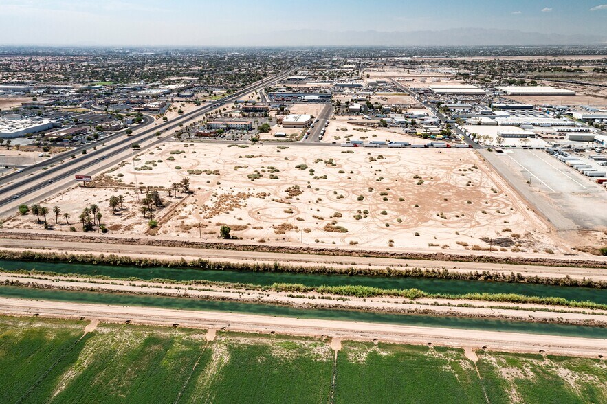 HWY 111, Calexico, CA à vendre - Photo du bâtiment - Image 3 de 12