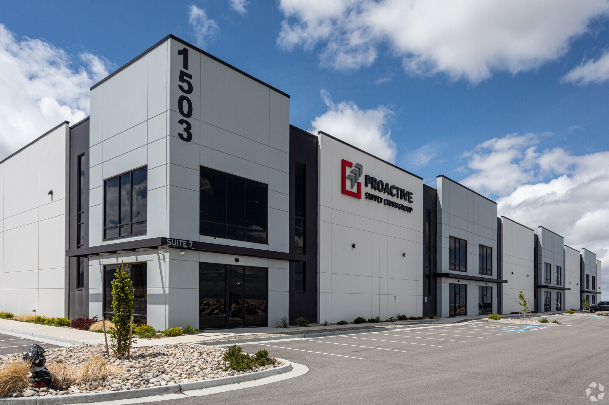 1503 Utah Avenue, Tooele, UT à louer Photo principale- Image 1 de 11