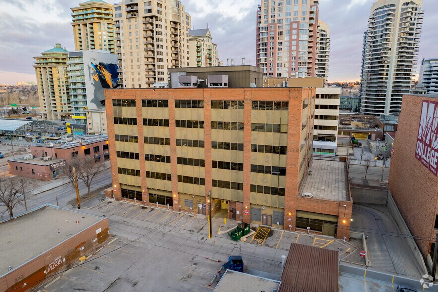 1035 7th Ave SW, Calgary, AB à louer - Aérien - Image 2 de 5