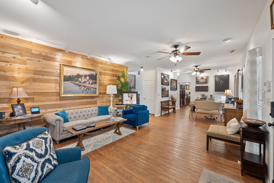 17222 Classen Rd, San Antonio, TX à vendre - Photo du bâtiment - Image 3 de 14