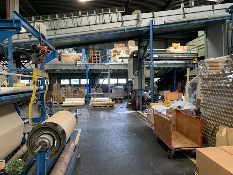 Industriel dans SAINT-OUEN-L'AUMONE à louer - Photo du bâtiment - Image 3 de 12