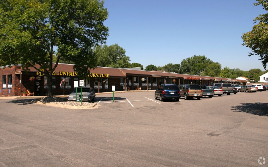 9010-9072 Lyndale Ave S, Bloomington, MN à louer - Photo du bâtiment - Image 2 de 10