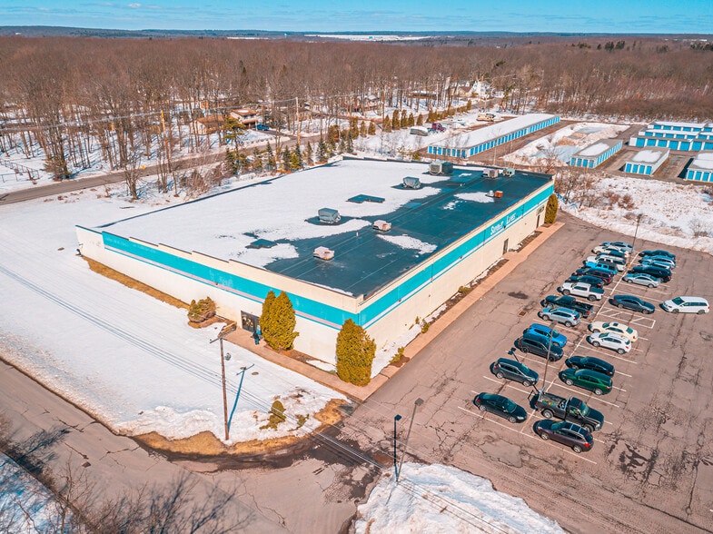 5357 Development Park Dr, Pocono Summit, PA à vendre - Photo du bâtiment - Image 3 de 47