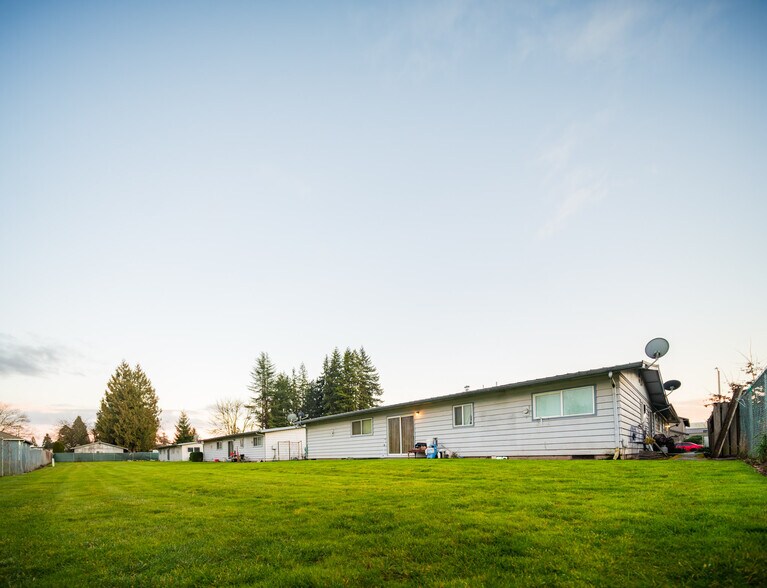 1037 Ring St NE, Salem, OR à vendre - Photo du bâtiment - Image 2 de 13