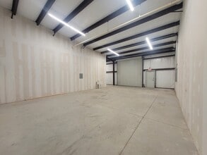 1913 Post Rd, New Braunfels, TX for lease Interior Photo- Image 1 of 9