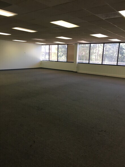 5151 Brook Hollow Pky, Norcross, GA à louer - Photo intérieure - Image 2 de 7