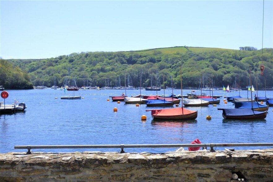 30 Fore St, Fowey à vendre - Photo du bâtiment - Image 2 de 4
