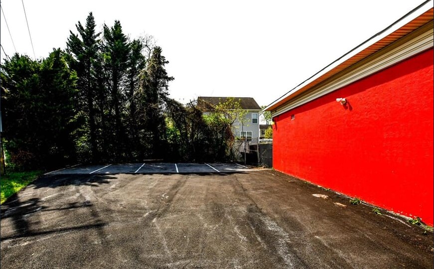 5443 Addison Rd, Fairmount Heights, MD à louer - Photo du bâtiment - Image 2 de 3