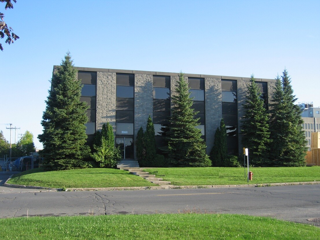 2060-2101 Blvd St Régis, Dorval, QC à vendre Photo du bâtiment- Image 1 de 1