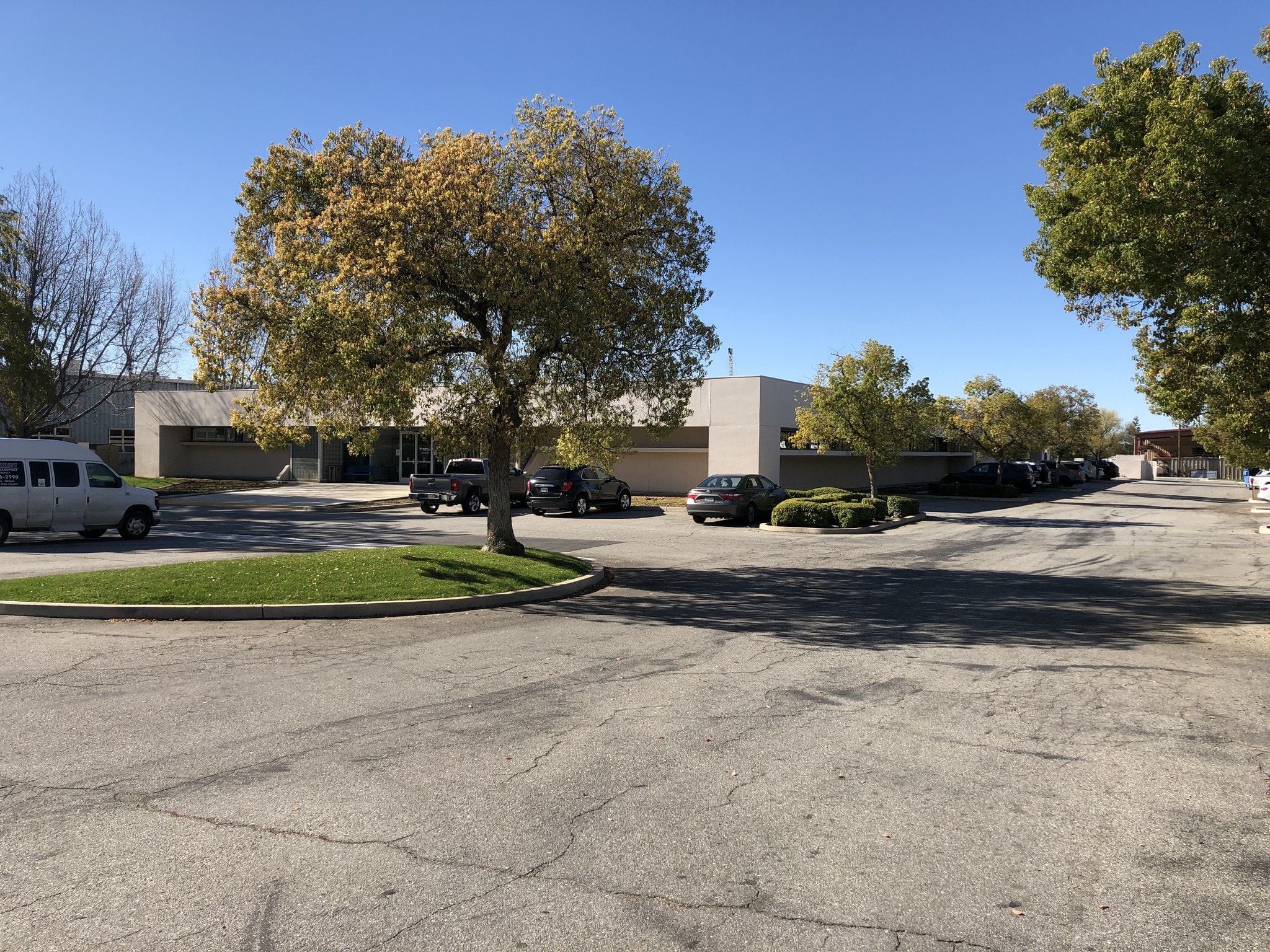 3101 Pegasus Dr, Bakersfield, CA for lease Primary Photo- Image 1 of 6