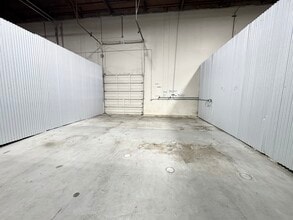 233 E Harris Ave, South San Francisco, CA à louer Photo intérieure- Image 1 de 4