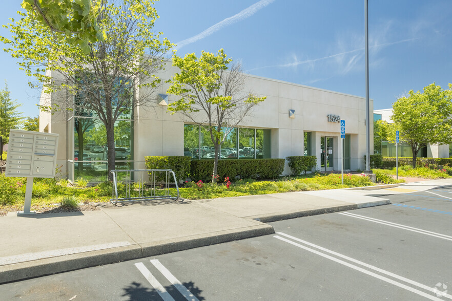 1524 Eureka Rd, Roseville, CA for lease - Primary Photo - Image 1 of 5