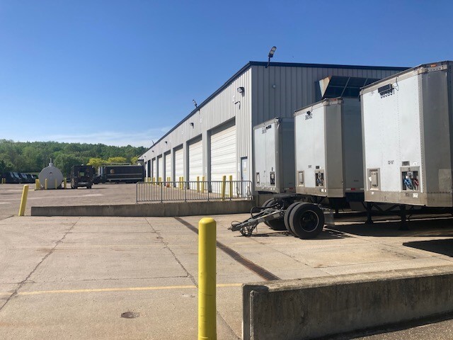 478 Corporate Pky, Wadsworth, OH for sale - Building Photo - Image 2 of 7