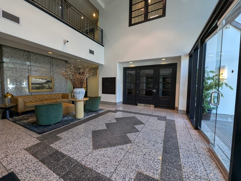 574-584 S State St, Orem, UT à louer - Hall d’entrée - Image 3 de 13