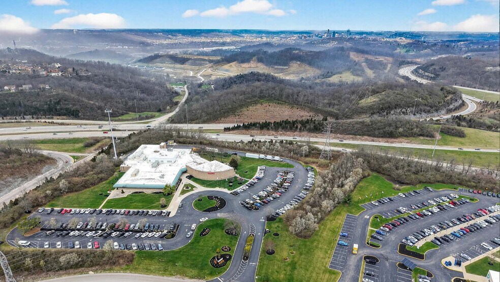 2 Tesseneer Dr, Highland Heights, KY à vendre - Aérien - Image 2 de 4