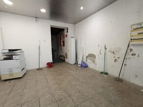 Commerce de détail dans Vilafranca del Penedès, Barcelona à louer Photo intérieure- Image 2 de 7