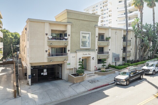 More details for 7230 Franklin Ave, Los Angeles, CA - Multifamily for Sale