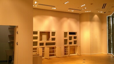 2086 Newpark Mall, Newark, CA à louer Photo intérieure- Image 1 de 1