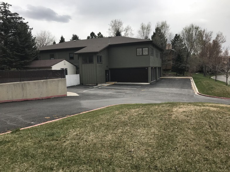 9075 S Riverside Dr, Sandy, UT à vendre - Photo du bâtiment - Image 3 de 14