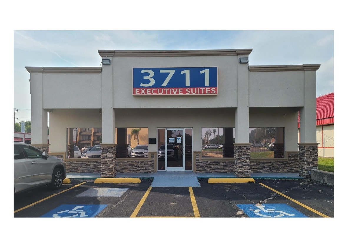 3711 N 10th St, McAllen, TX for lease Primary Photo- Image 1 of 2