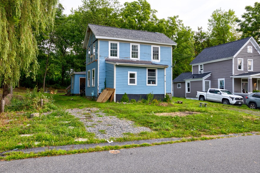 35 Union St, Ballston Spa, NY for sale - Building Photo - Image 2 of 19