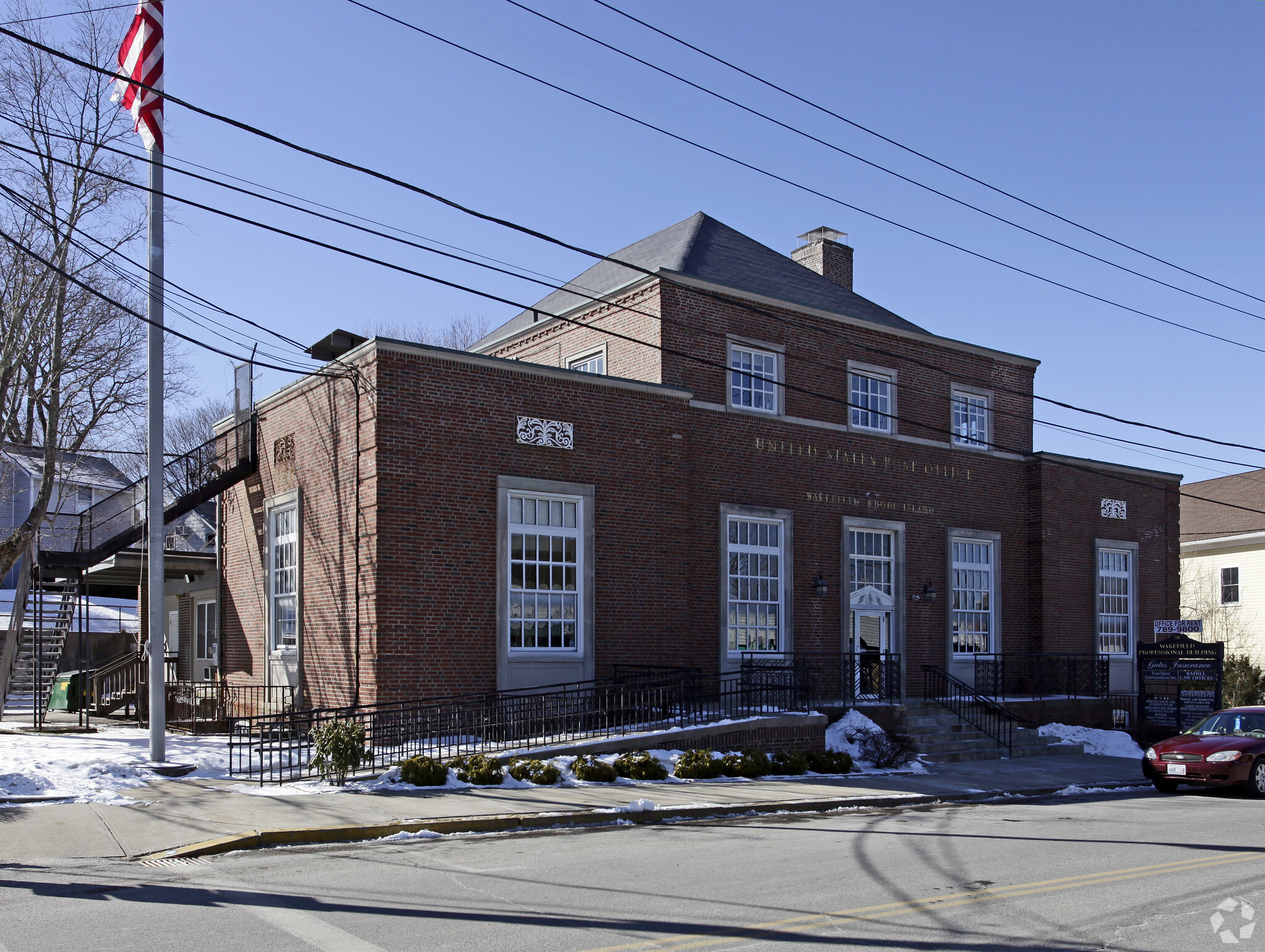 238 Robinson St, South Kingstown, RI for sale Primary Photo- Image 1 of 1