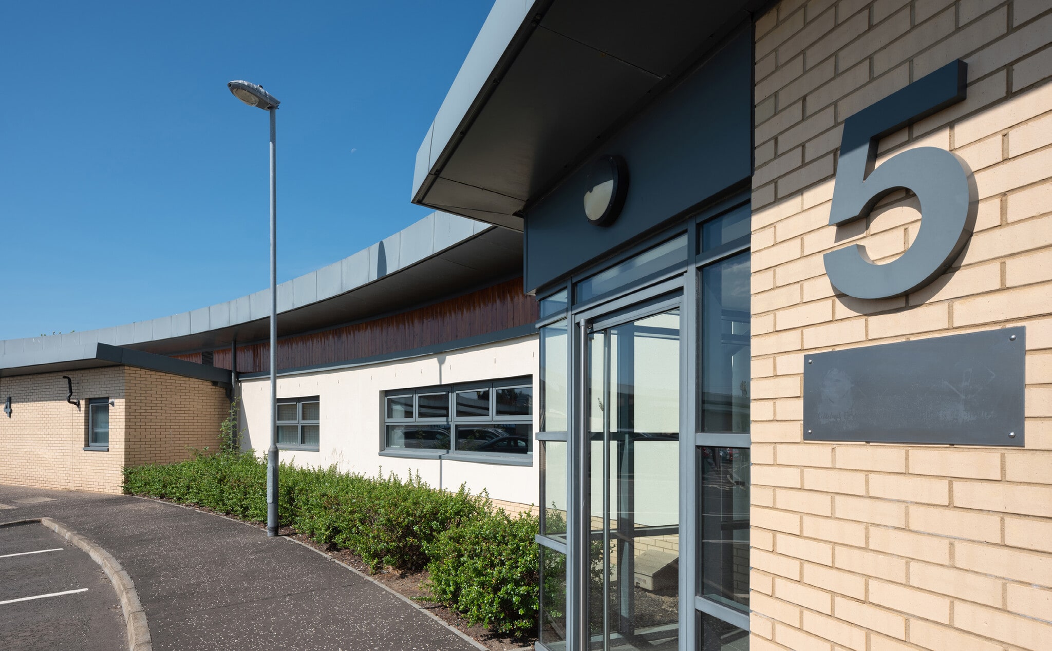 25 Colquhoun Ave, Glasgow for lease Building Photo- Image 1 of 6