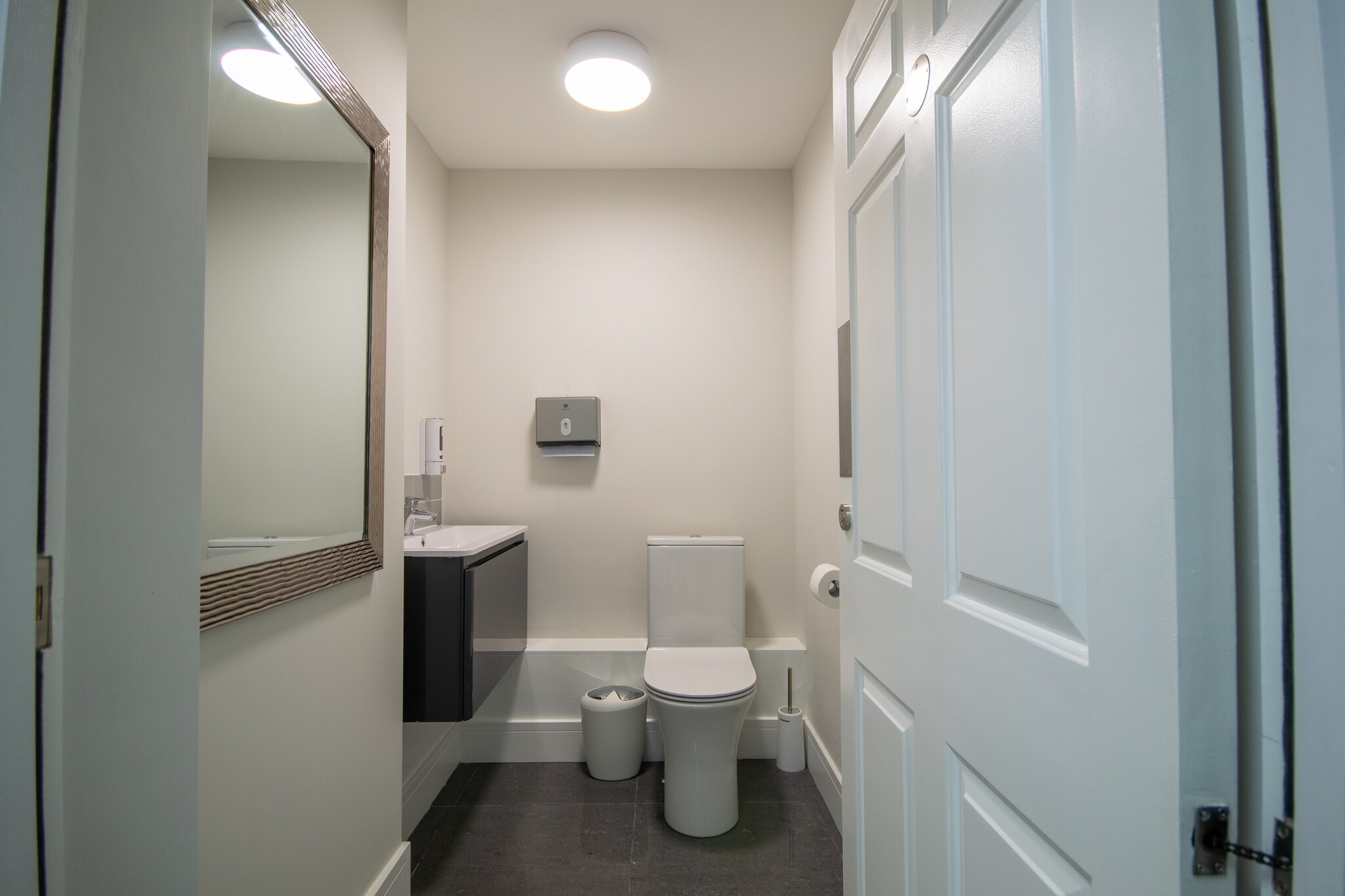 1 Waverley Ln, Farnham for lease Interior Photo- Image 1 of 4