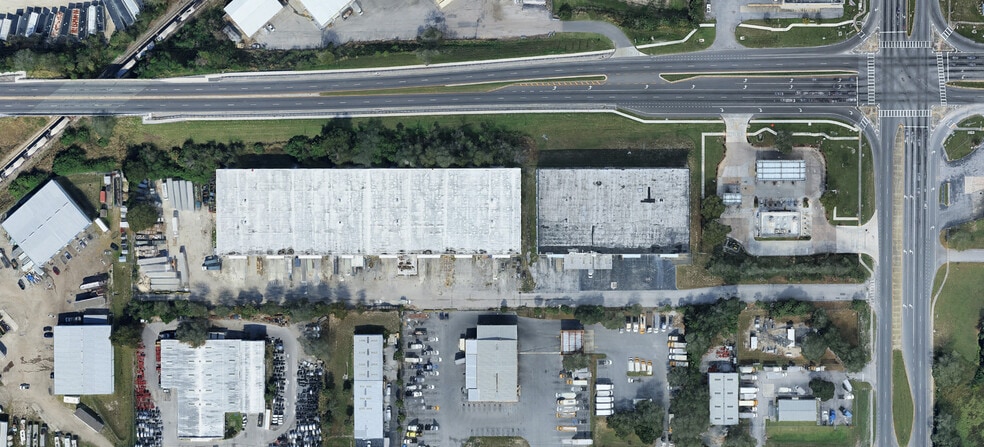 5500 E Giddens Ave, Tampa, FL for lease - Building Photo - Image 3 of 4