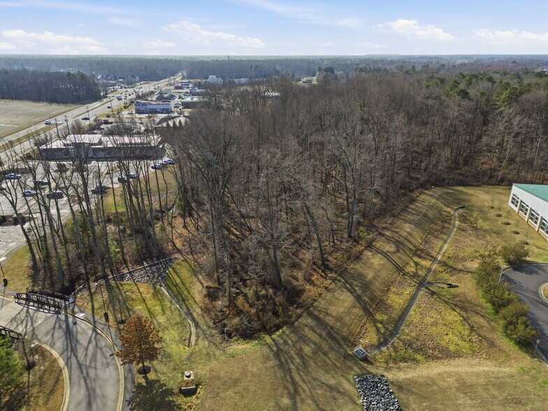 3350 Creighton Rd, Richmond, VA à vendre - Photo du bâtiment - Image 3 de 16