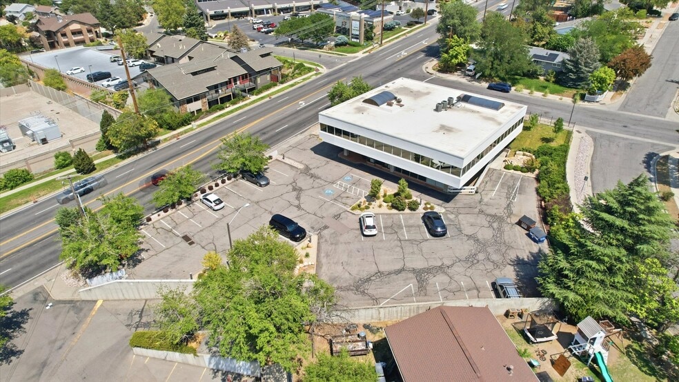 2450 E Fort Union Blvd, Cottonwood Heights, UT for sale - Building Photo - Image 3 of 28
